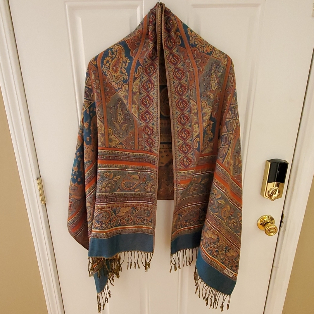 Pashmina Silk Blend Paisley Fringed Scarf